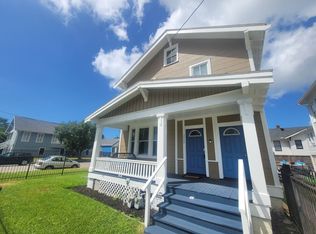 2223 35th St #2225, Galveston, TX 77550