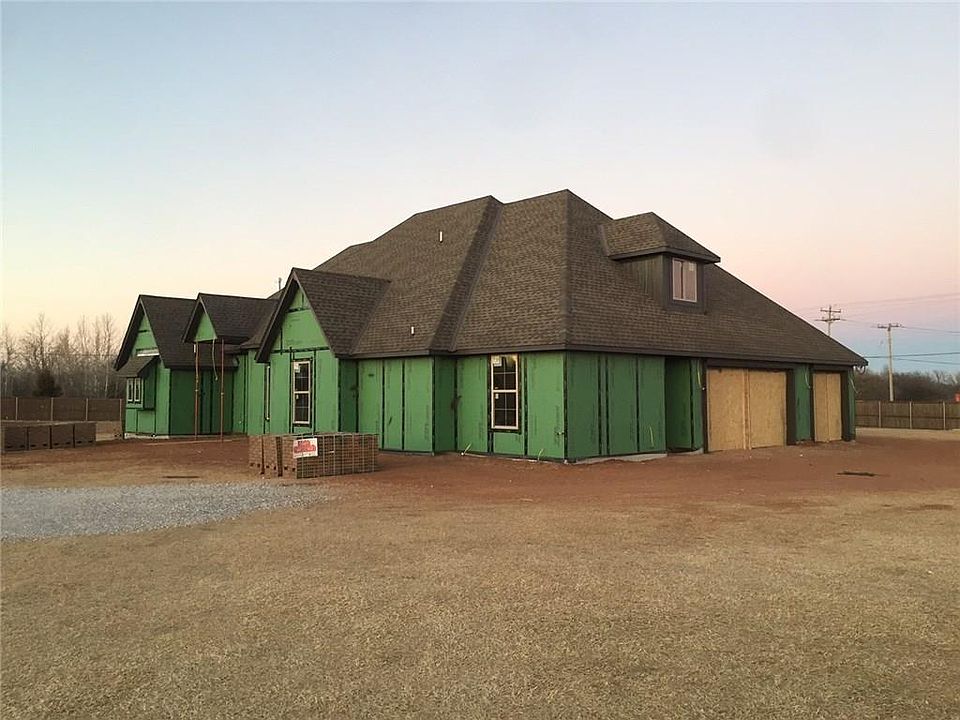 2nd image of 1416 N White Dogwood Way