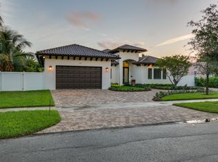 132 Truxton Dr, Miami Springs, FL 33166