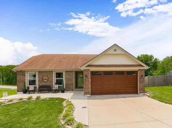 10317 NW 85th St, Kansas City, MO 64153