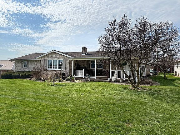 3rd image of 354 Mound Rd