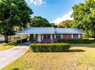 100 Sand Ridge Rd, Fort Meade, FL 33841