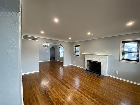 4th image of 21140 Powers Ave