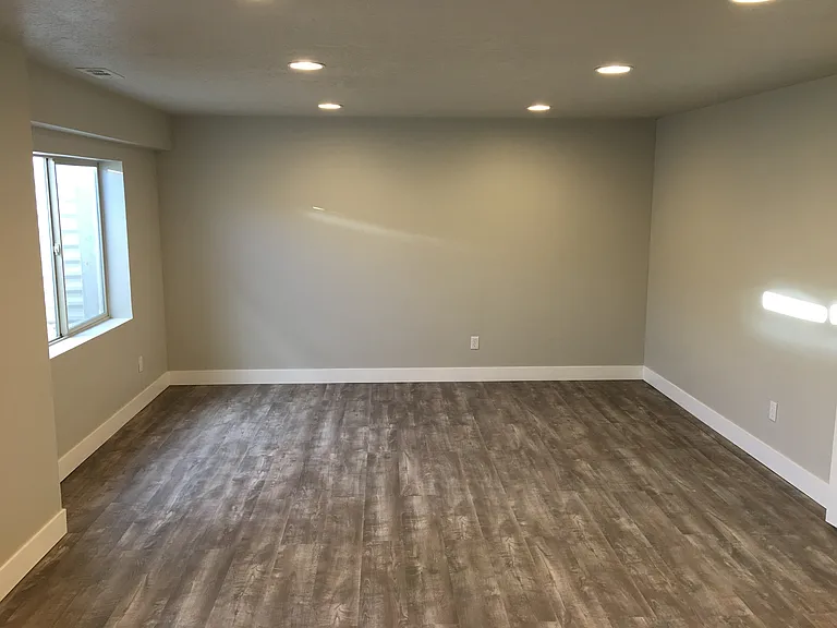 10686 N Hayes Cir — Photo 8