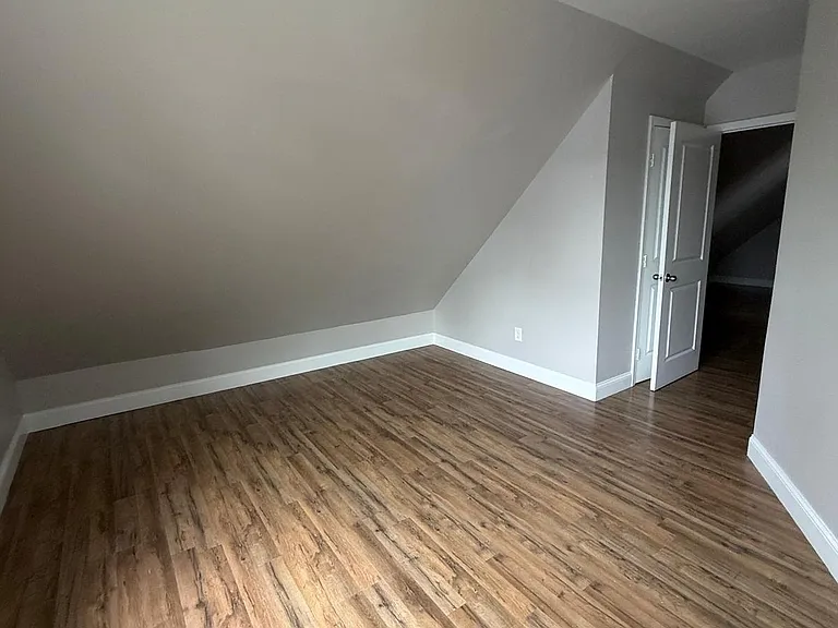 552 Central Ave — Photo 18