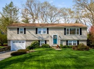 13 Patricia Ave, North Smithfield, RI 02896