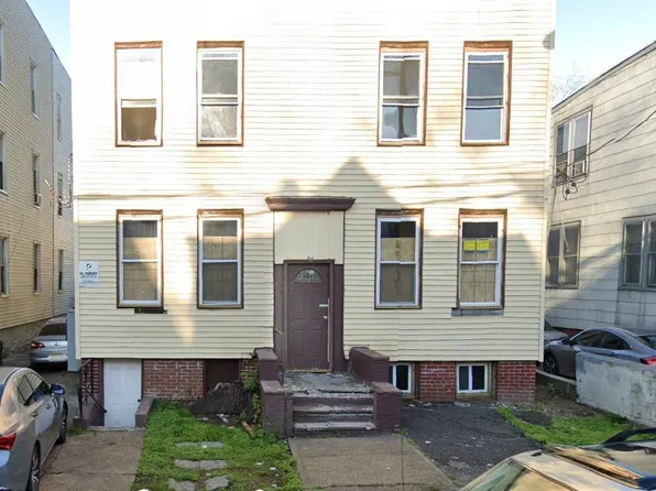 94 Stevens Avenue image 1 of 10