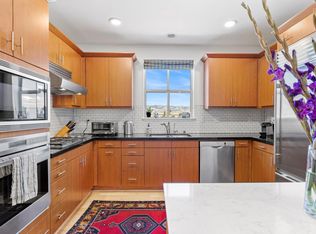 406 1st St, Petaluma, CA