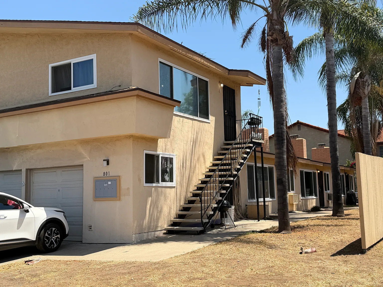 2 bed, $2,275 — Photo 1