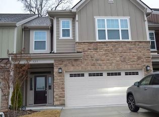 525 Methven Grove Dr, Cary, NC 27519