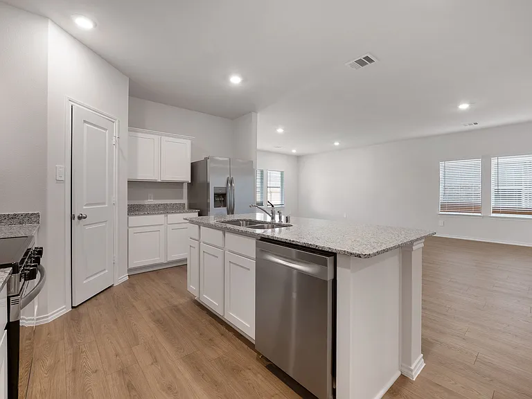507 Lantana Rd #0 — Photo 2