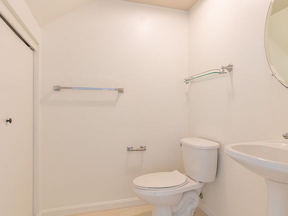 5th image of 644 Meakanu Ln #1904-1