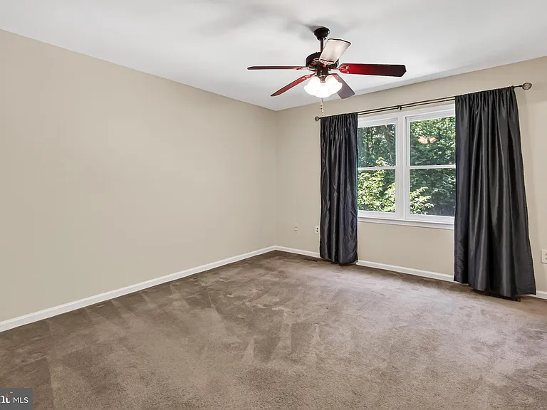 5719 Oakshore Ct — Photo 22