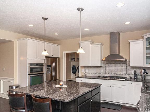 2nd image of 16465 Stonewolf Blvd