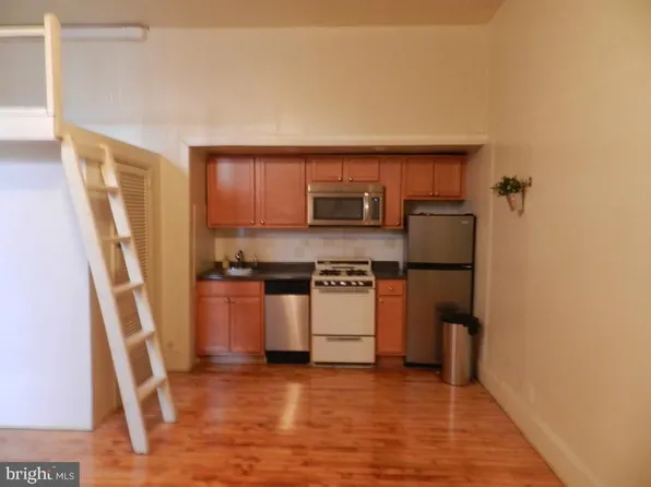 2118 Walnut St APT 2M, Philadelphia, PA 19103