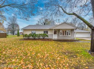 2557 Hearthside Dr, Ypsilanti, MI