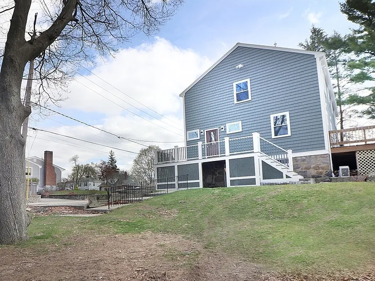 3 New Haven St — Photo 7