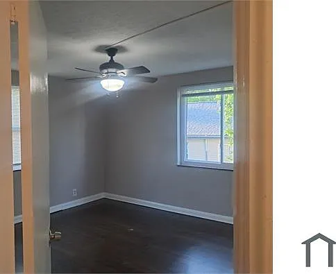 5647 Hamilton Ave #4 — Photo 4