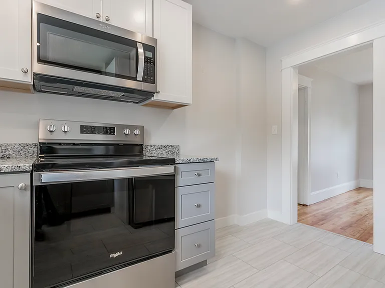 206 Pine St #2 — Photo 26