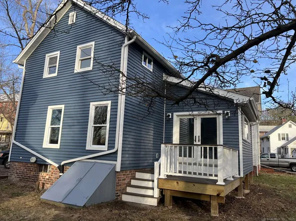 5 Schoverling Lane, New Milford, CT 06478