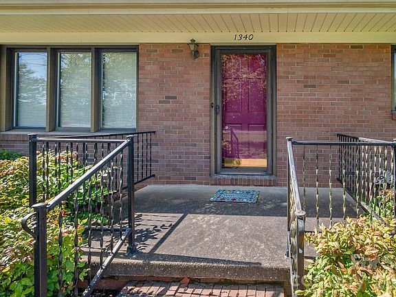 5th image of 1340 E Cannon Ave