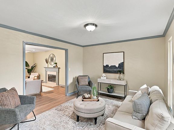 3rd image of 9221 Hunters Bend Cir