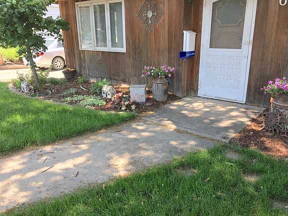2nd image of 638 E Park Ave