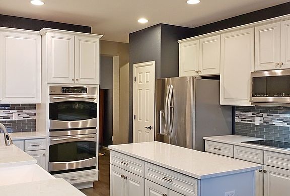 3rd image of 6354 S Millbrook Way