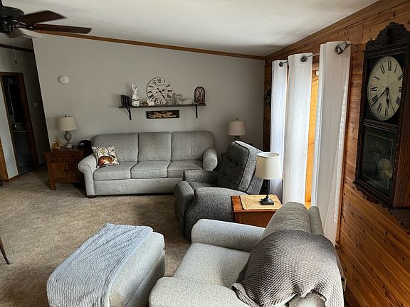 4th image of 1889 Northwood Ln