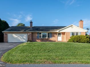 155 Ice House Hill Rd, Stevens, PA 17578