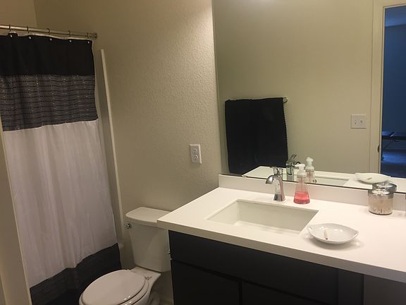 Full Bathroom #2