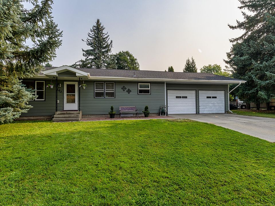 1st image of 143 Arrowhead Dr