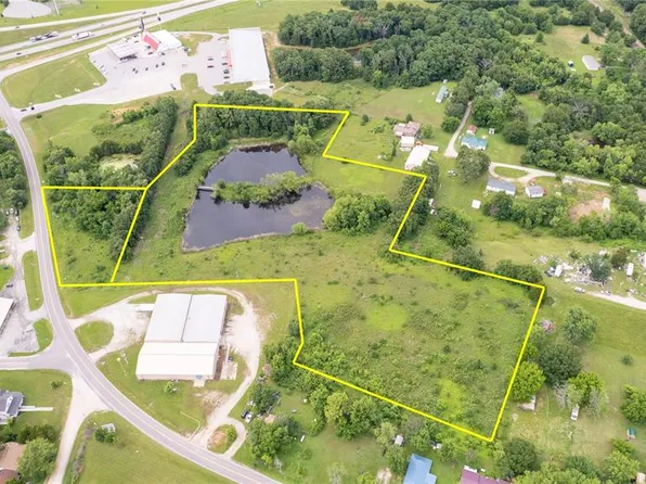 W Pine St, Phillipsburg, MO 65722