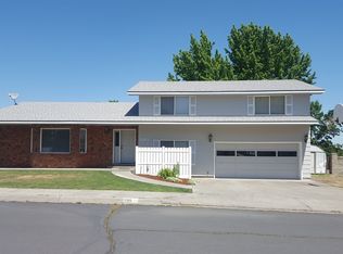 590 W Division Ave, Hermiston, OR 97838