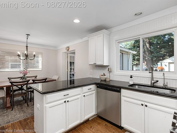 4th image of 276 Moran Rd