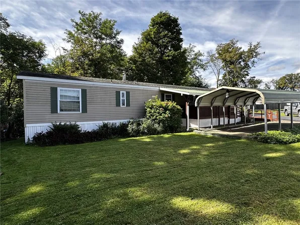 10 Barnes Cir, Unadilla, NY 13849