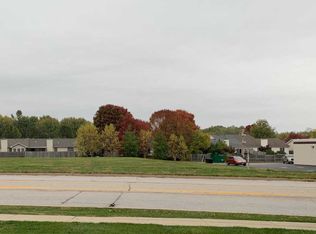 2001 W Iles Ave, Springfield, IL 62704