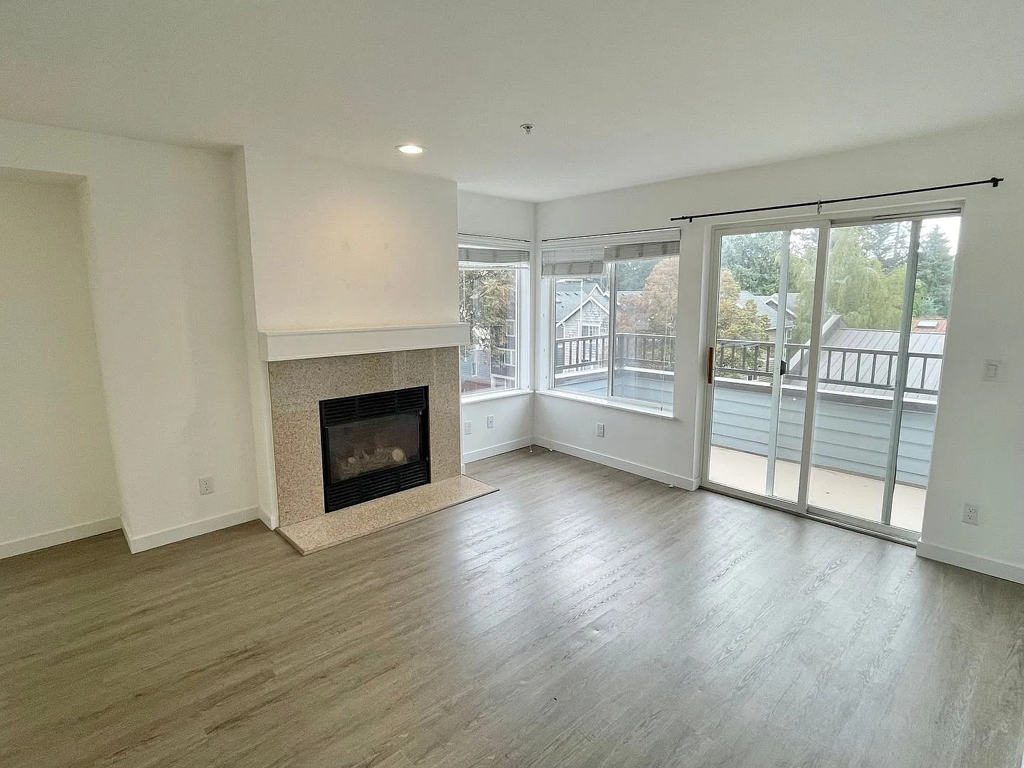 Remodeled, Top Floor 2-Bed, 2-Bath Condo in Maple Leaf — Photo 2