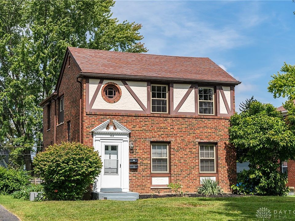 1st image of 425 Orchard Dr
