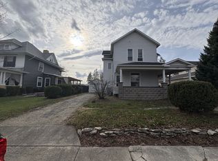 110 S 4th St, Decatur, IN 46733