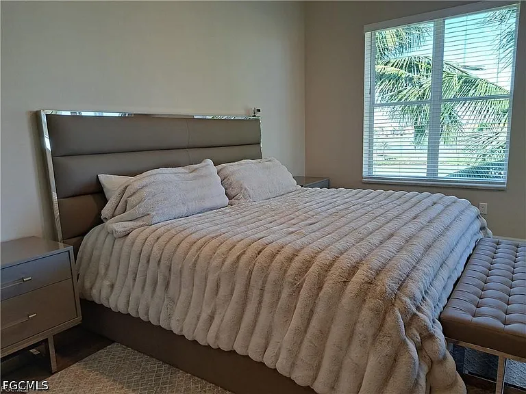 11100 Harbour Yacht Ct #44E — Photo 11