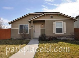 85 W Lava Falls Dr, Meridian, ID 83646