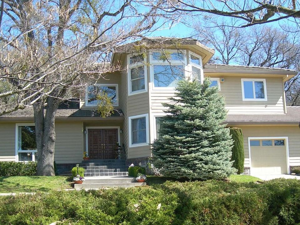 1st image of 3360 Skyview Dr