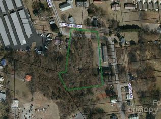 10th Avenue Dr NE, Hickory, NC 28601