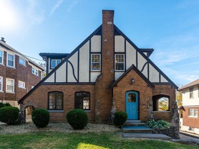 2323 Sherwood Ln, Cincinnati, OH, 45212
