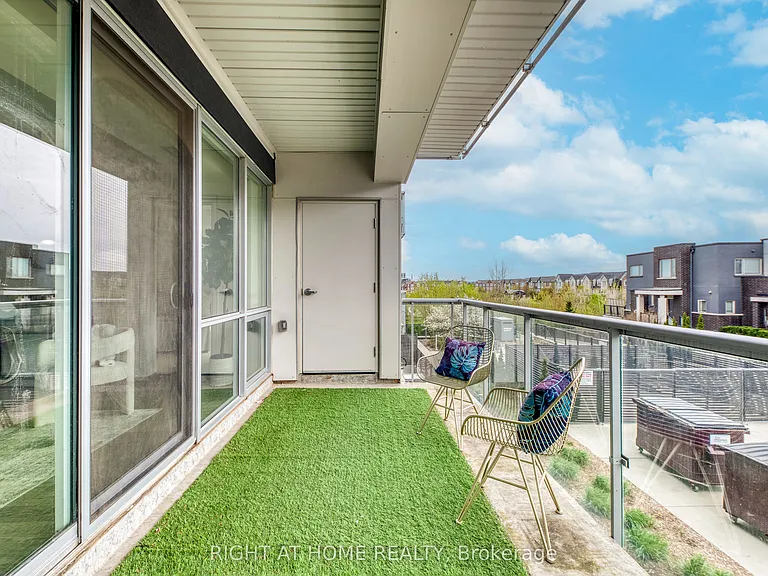 3028 Creekshore Cmn #215 — Photo 33