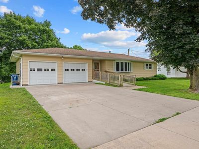 1707 W 5th St, Coal Valley, IL, 61240