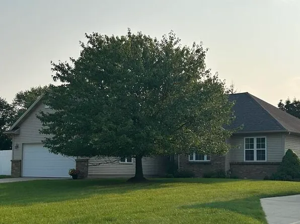931 Sunset Hills Ave NW, Grand Rapids, MI 49534