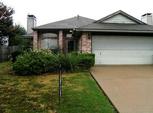 5222 Livermore Dr, Arlington, TX 76017