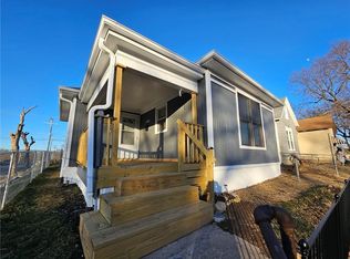 1901 Jones St, Saint Joseph, MO 64501